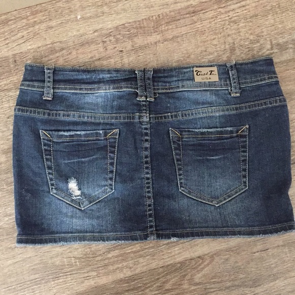 CUTE Destroyed Jean Skirt💖🌸 - Picture 2 of 5